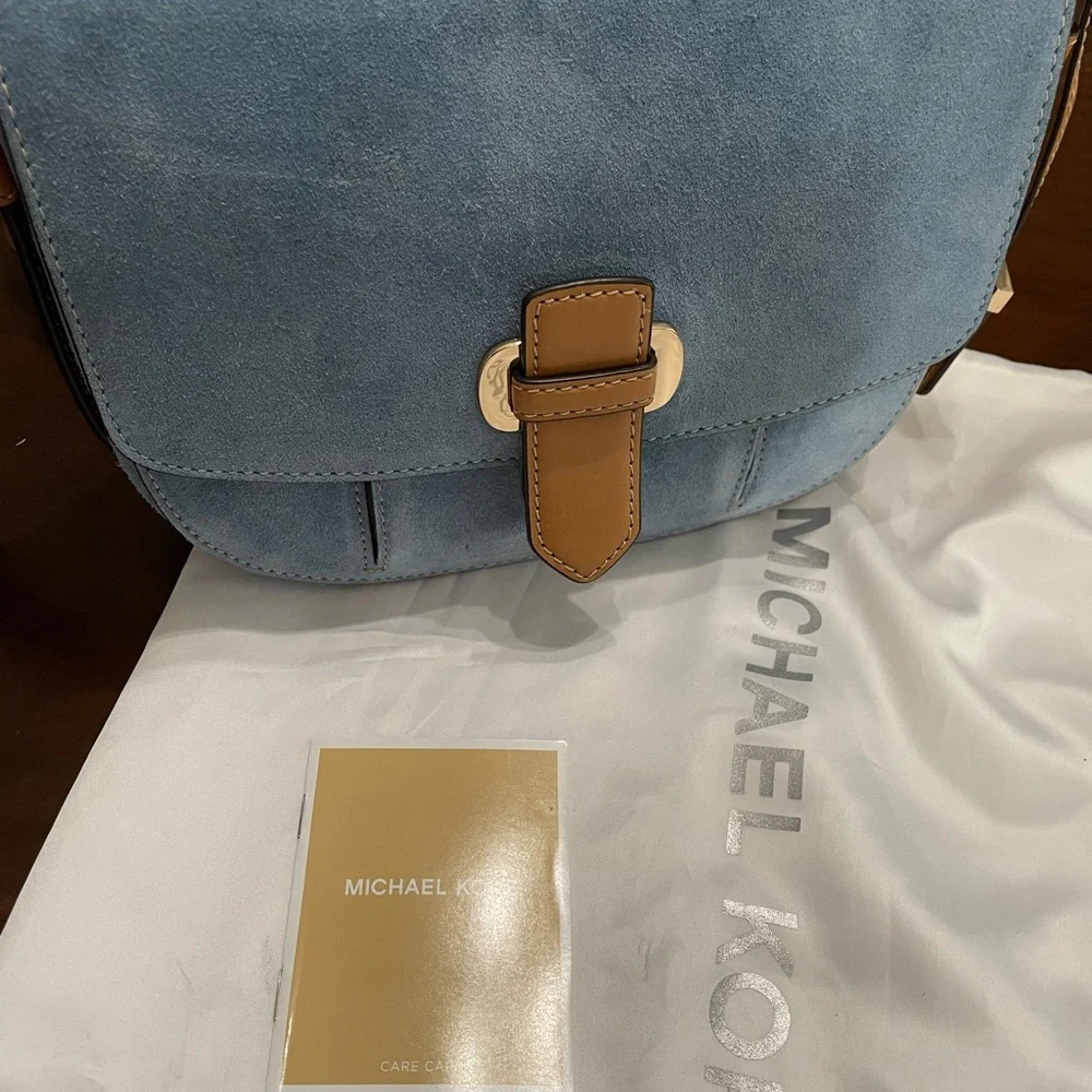 Authentic Michael Kors Romy Crossbody - Picture 9 of 10